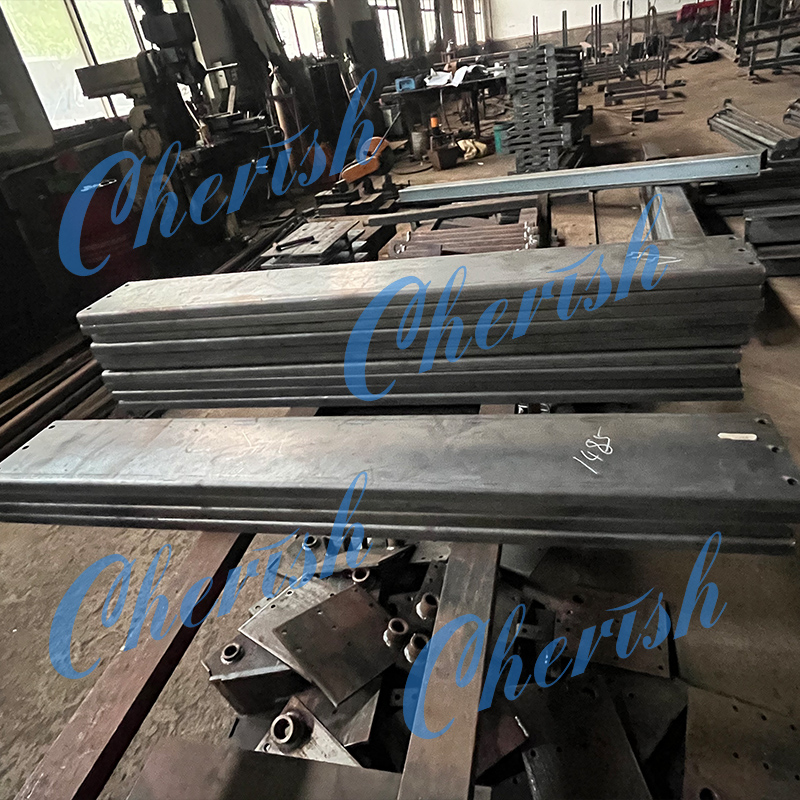 underground car lift in Romania 2.jpg